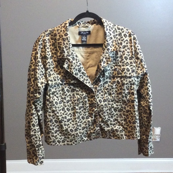 S Francesca’s Collections Anna Cai leopard jean jacket - Picture 1 of 16